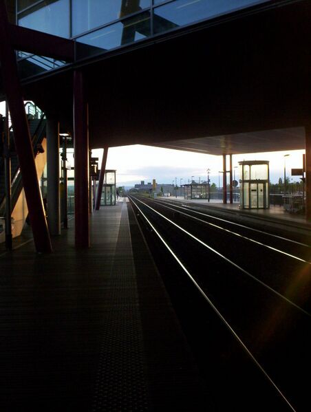 Archivo:Gare de Valence TGV-2.jpg
