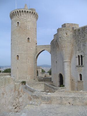 Castillo de Bellver.jpg