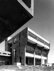 Centro técnológico Olivetti, Tokio (1970)