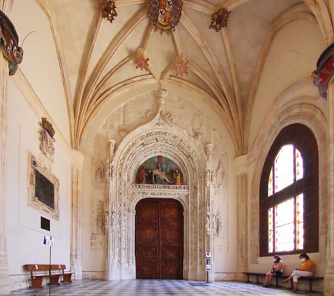 Archivo:Vestíbulo, Monasterio de Santa María de El Paular.jpg