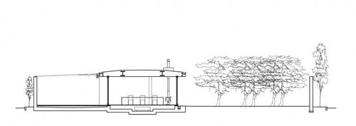 Casa con dos patios.Tezuka.seccion.jpg