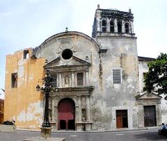 Iglesia del Convento de Santo Domingo de Cartagena de Indias en Colombia. Órden dominica. Antes de su restauración.