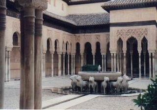 La Alhambra, patio de los leones