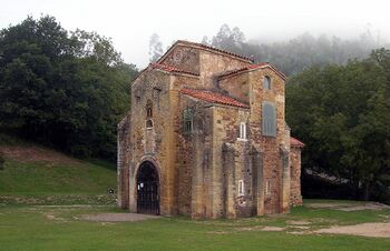 Iglesia de San Miguel de Lillo.jpg