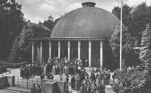 El Carl-Zeiss-Planetarium en Jena, el más viejo planetario del mundo (foto del año 1926)
