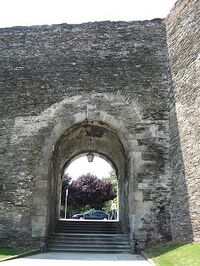 Puerta Falsa en las Murallas Romanas de Lugo.