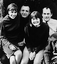 De derecha a izquierda:Norman Foster, Su Brumwell, Richard Rogers y Wendy Cheesman
