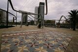 Parque Diagonal Mar, Barcelona (1997-2000) con Enric Miralles.