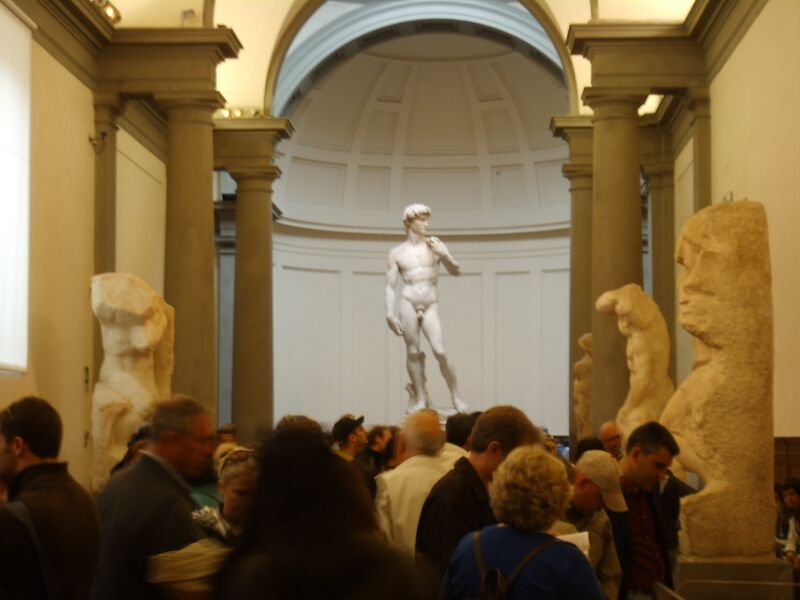 Archivo:Galleria dell'Accademia, sala del David.JPG