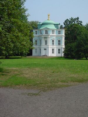 Teehaus Belvedere im Charlottenburger Schlossgarten.jpg