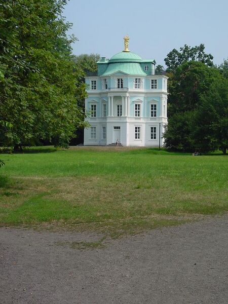 Archivo:Teehaus Belvedere im Charlottenburger Schlossgarten.jpg