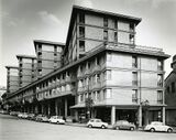 Complejo residencial y de oficinas en Plaza Picapietra, Génova (1964)
