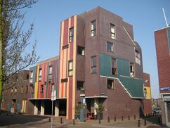 6 viviendas en Ámsterdam (1996-2000) con Benedetta Tagliabue.