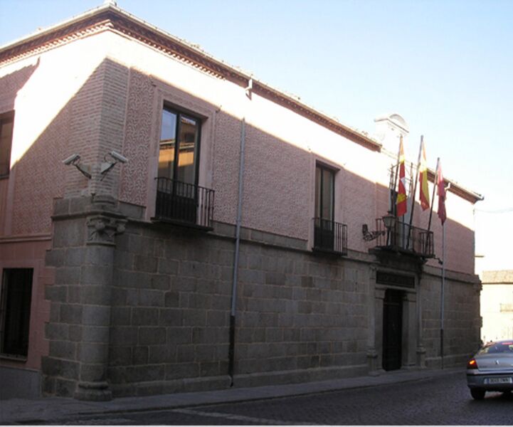Archivo:Palacio uceda peralta.Segovia.jpg