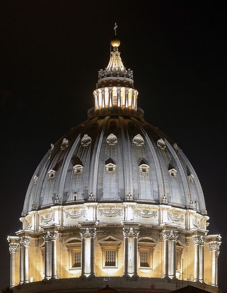 Archivo:Dome of S.Peter in night.jpg