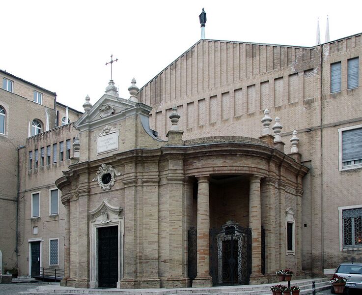 Archivo:Macerata Santuario della Madonna della Misericordia.JPG