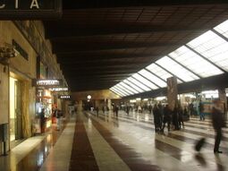 Stazione Santa Maria Novella, interno 33.JPG