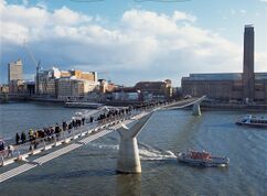 Millennium Bridge, Londres (1996-2000)