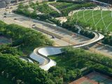 Puente peatonal BP, Chicago (1999-2004)