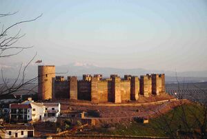 Castillo-encina-jaen époque califale.jpg