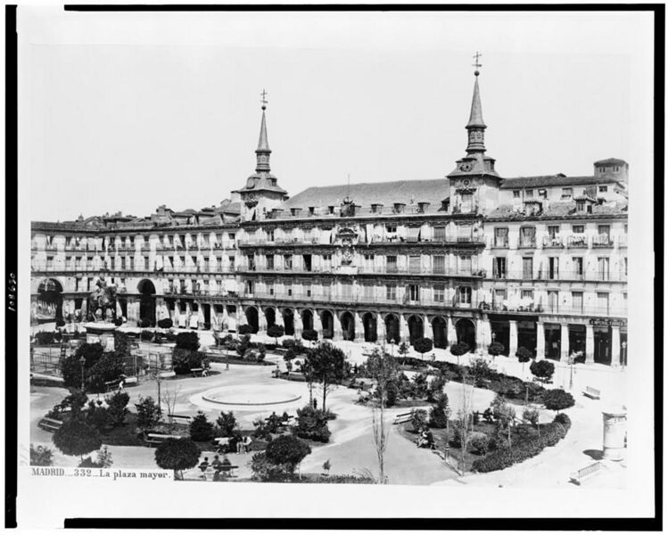 Archivo:Plaza mayor laurent 3c08630v.jpg