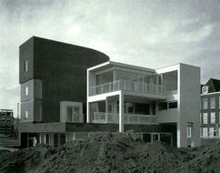 Dos viviendas en el parque Van der Venne, La Haya (1984-1988)