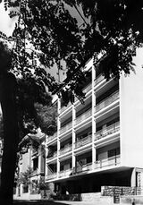 Edificio de viviendas en Semitelou 5, Atenas (1951-1953)