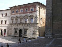 Palacio Contucci, Montepulciano (1519- )