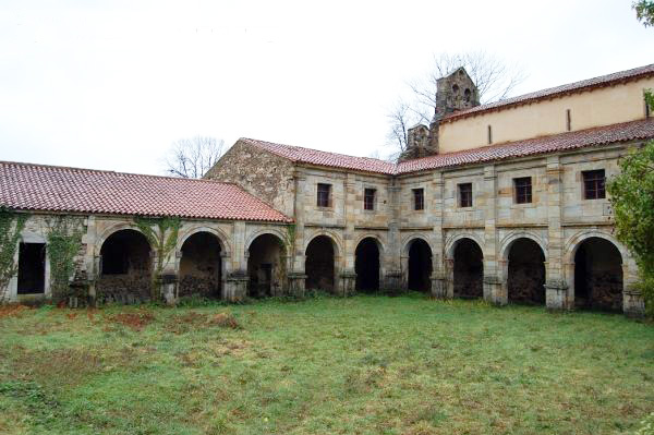 Archivo:Iglesia monasterio obona.2.JPG