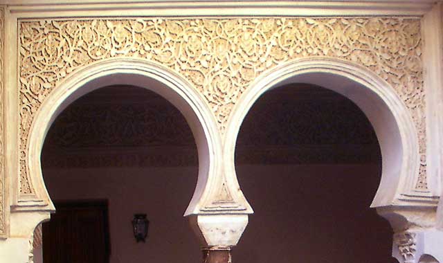 Arcos de herradura en el Monasterio de las Claras, Tordesillas (de estilo Mudéjar)