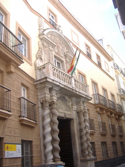 Archivo:Cadiz Casa de las Columnas1.jpg