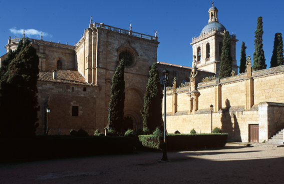 Archivo:CiudadRodrigo.Catedral de Santa María.1.jpg