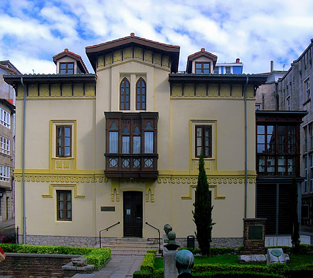Archivo:Casa Museo Menendez Pelayo.jpg