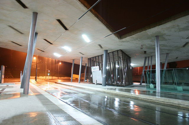 Archivo:Zaha Hadid.Terminal intermodal.5.jpg