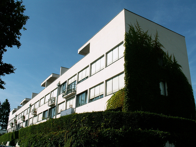 Archivo:Mies van der Rohe. apartamentos en weissenhof siedlung.jpg