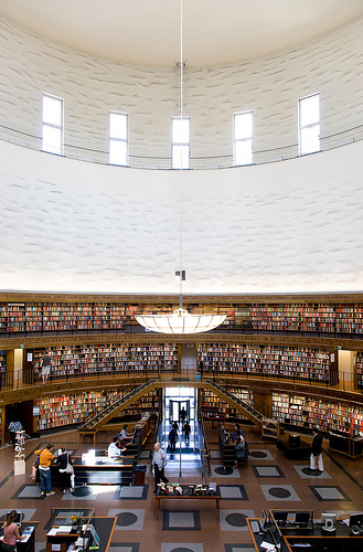 Archivo:Biblioteca publica de Estocolmo.14.jpg