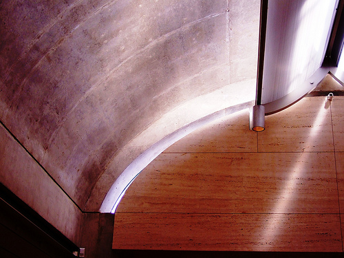 Archivo:Louis Kahn.Museo de Arte Kimbell.7.jpg