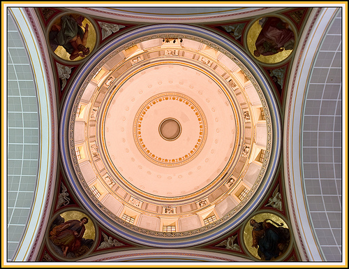Archivo:Iglesia de San Nicolás.Potsdam.cúpula.jpg