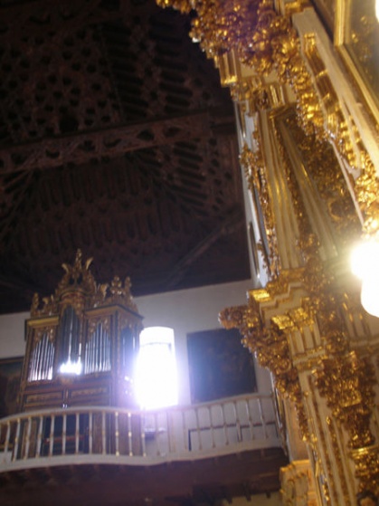 Archivo:449px-Granada santa ana interior.jpg