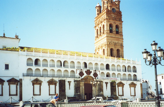 Archivo:Badajoz Llerena Nuestra Señora Granada lou.jpg