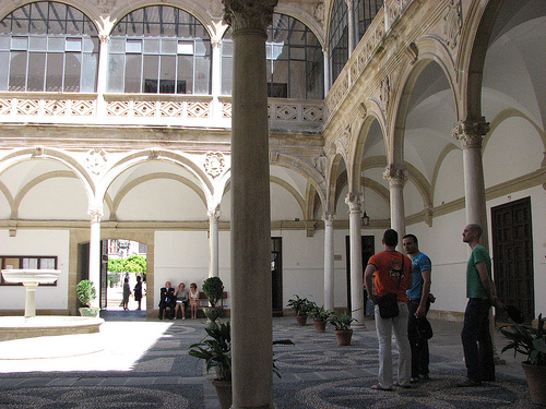 Archivo:Palacio de las Cadenas.jpg