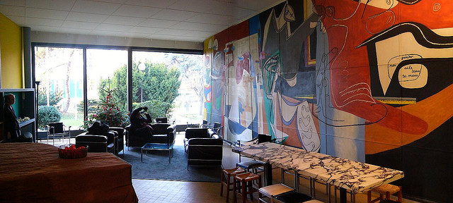 Archivo:Le Corbusier.Pabellon suizo.6.jpg