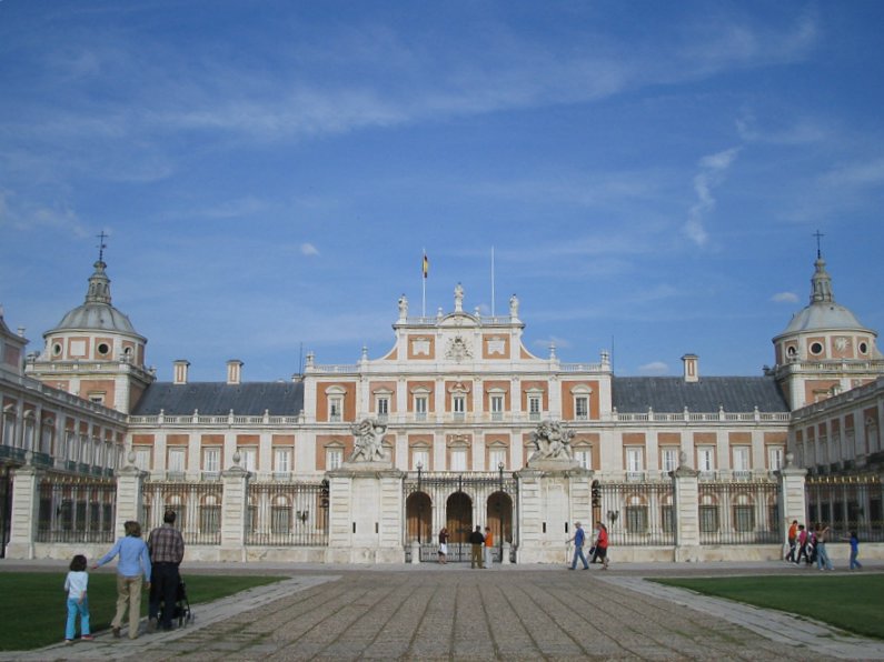 Archivo:Palacio Real de Aranjuez.jpg
