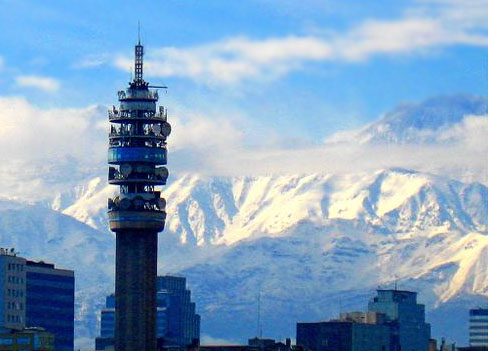 Archivo:Andes y Torre Entel.jpg