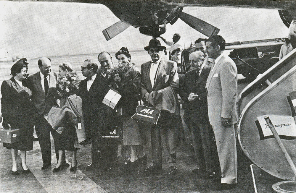Walter Gropius fue invitado a la graduación de la promoción de 1953.