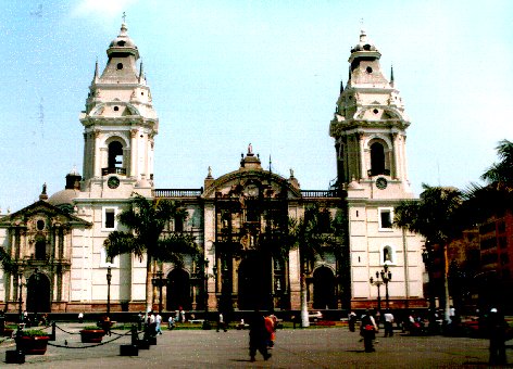 Archivo:Lima-kathedraal.jpg