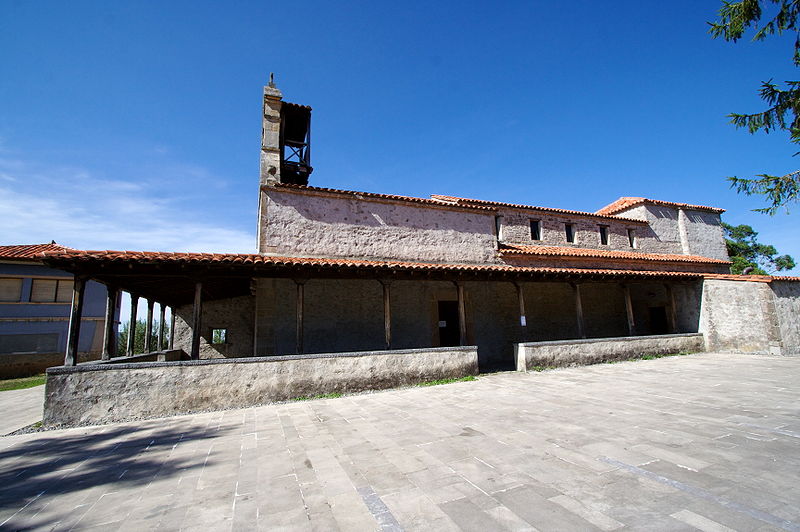 Archivo:Iglesia de Santiago (Gobiendes).jpg