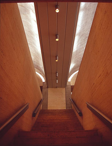 Archivo:Louis Kahn.Museo de Arte Kimbell.6.jpg