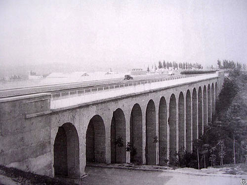 Archivo:Madrid.Viaducto15Ojos.jpg