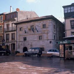 Palacio de Cutre, sede del ayuntamiento de Ribadeella